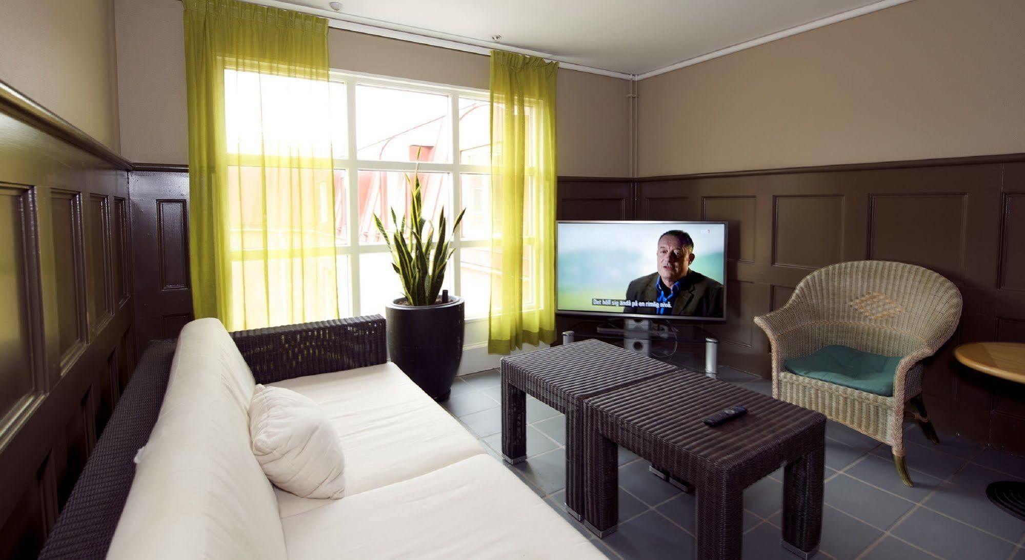 Home Hotel Uman Umea Exterior photo